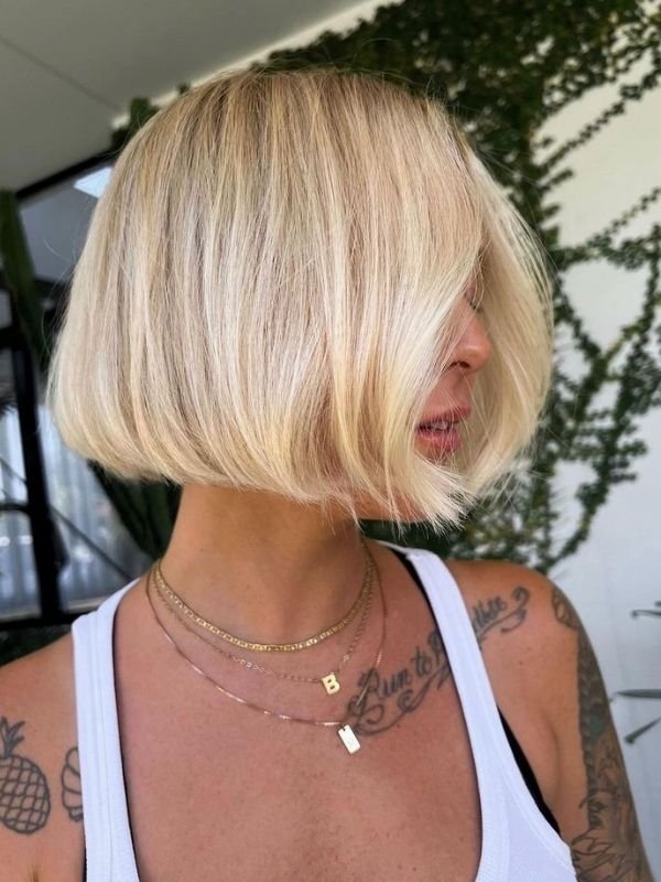 Rounded Classic French Bob