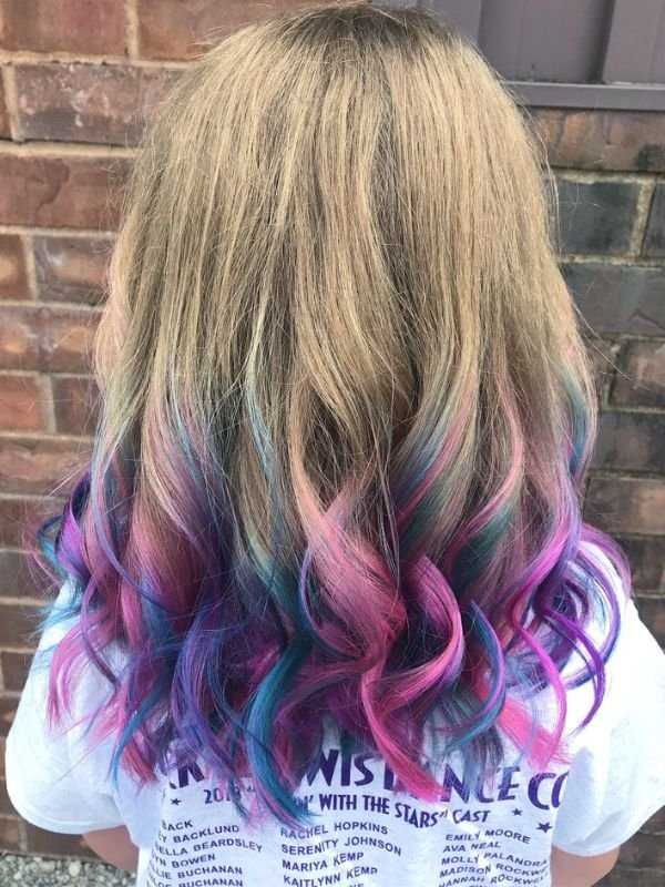 Hair Chalk Streaks